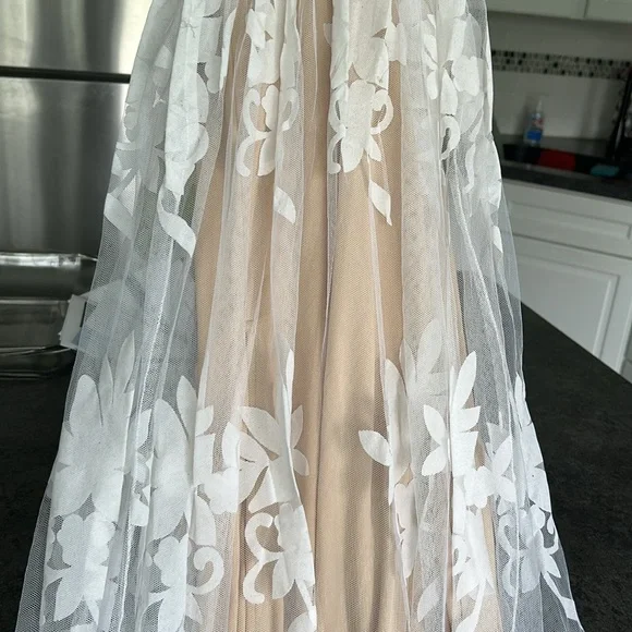 Nwt. Luxxel dress - Picture 4 of 6